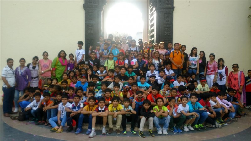 school tour